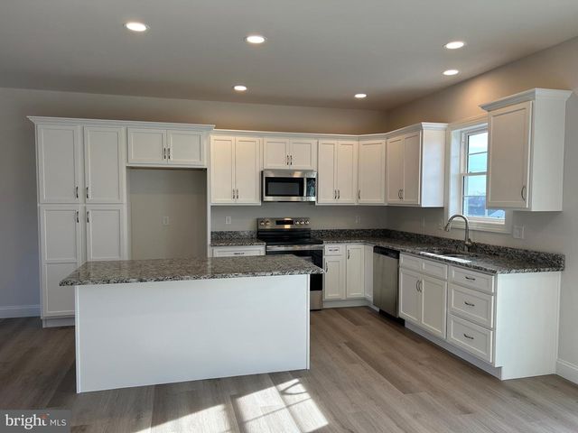 168 MAGNOLIA DR, Middletown, PA 17057