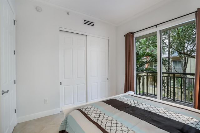2609 NE 14th Avenue 114, Wilton Manors, FL 33334