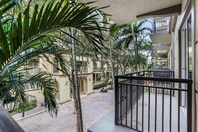 2609 NE 14th Avenue 114, Wilton Manors, FL 33334