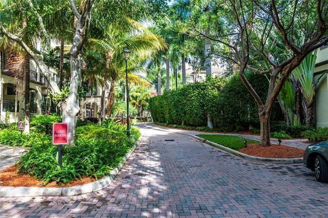 2609 NE 14th Avenue 114, Wilton Manors, FL 33334