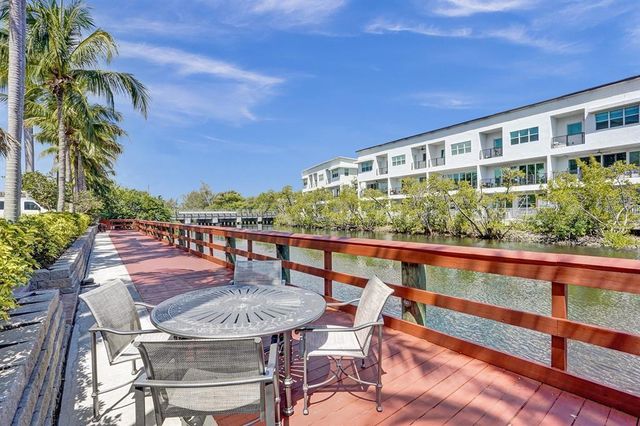 2609 NE 14th Avenue 114, Wilton Manors, FL 33334