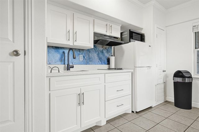2809 Tooke Street D, Houston, TX 77023