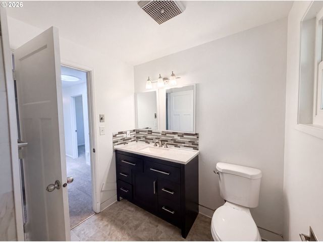 220 Ne CAMBRIDGE Cir, Corvallis, OR 97330