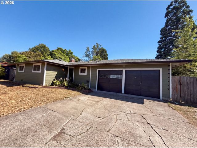 220 Ne CAMBRIDGE Cir, Corvallis, OR 97330