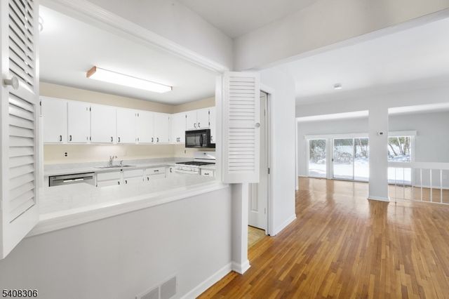 34 Byron Ave, Morris Twp., NJ 07960