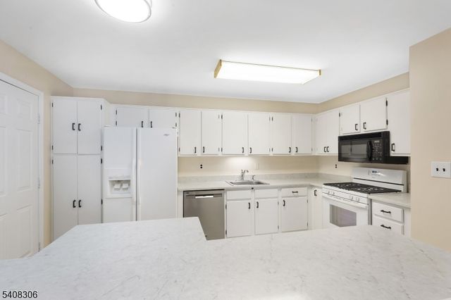 34 Byron Ave, Morris Twp., NJ 07960