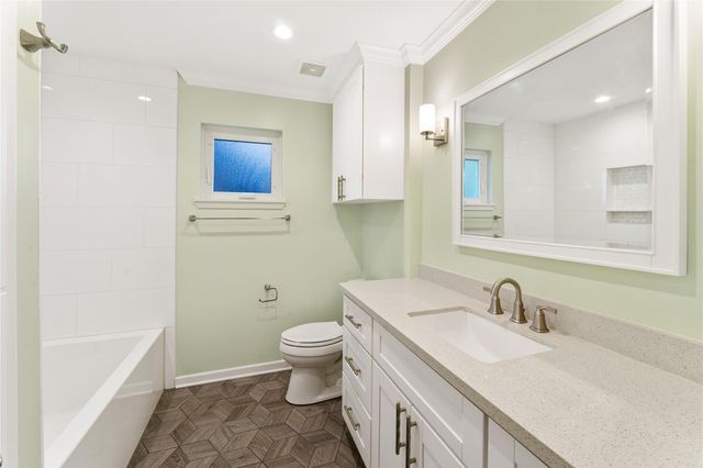 10134 Hanka Drive, Houston, TX 77043