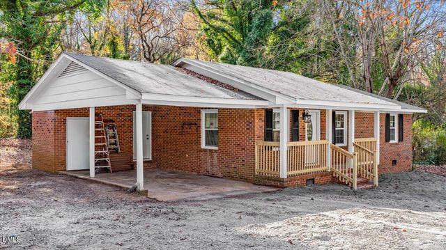 1707 N Chatham Avenue, Siler City, NC 27344