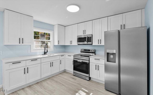 1707 N Chatham Avenue, Siler City, NC 27344