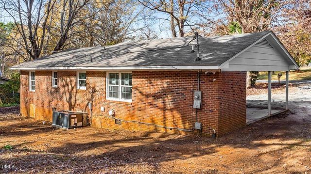 1707 N Chatham Avenue, Siler City, NC 27344