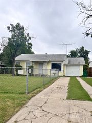 5113 Flagstone Drive, Sansom Park, TX 76114