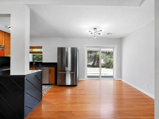131 Kellyn Oaks Drive, Conroe, TX 77306