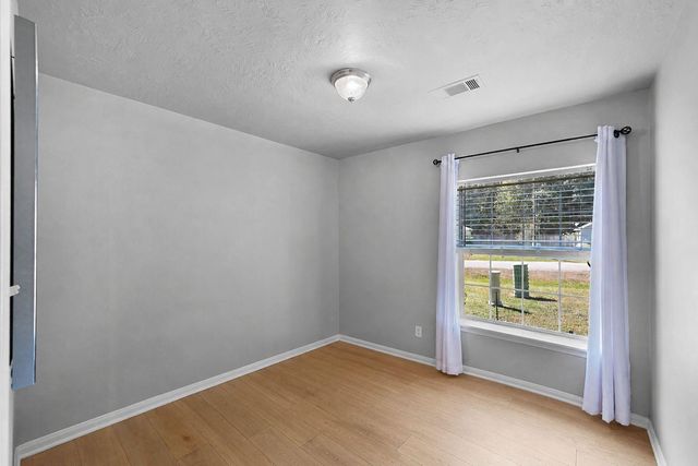 131 Kellyn Oaks Drive, Conroe, TX 77306