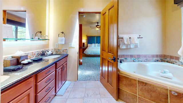 103 Catron 55A, Santa Fe, NM 87501