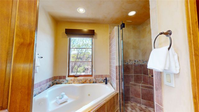103 Catron 55A, Santa Fe, NM 87501