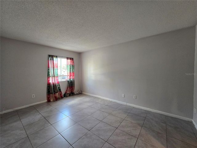 561 FAIRWAYS CIRCLE A, Ocala, FL 34472