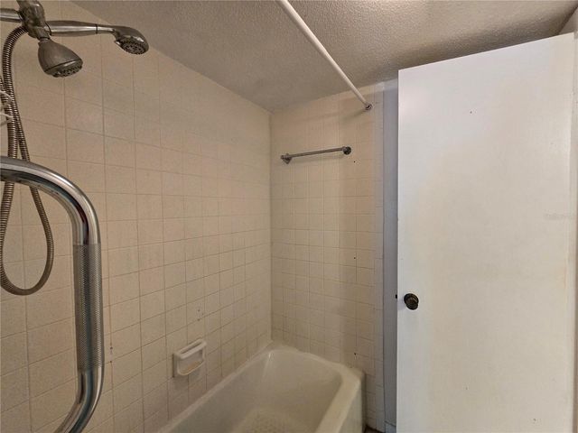 561 FAIRWAYS CIRCLE A, Ocala, FL 34472