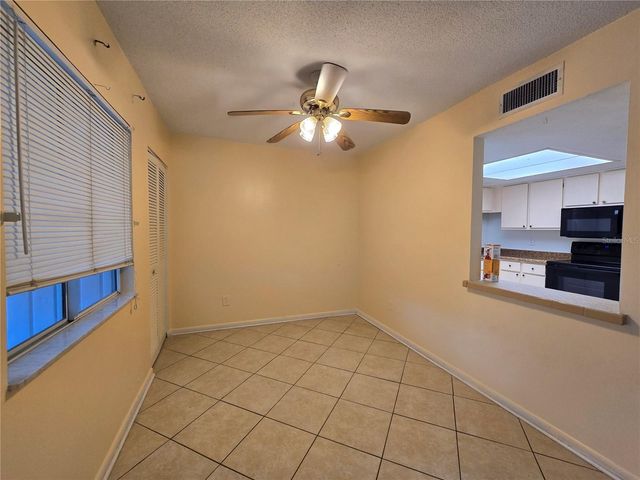 561 FAIRWAYS CIRCLE A, Ocala, FL 34472