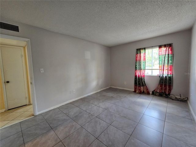 561 FAIRWAYS CIRCLE A, Ocala, FL 34472