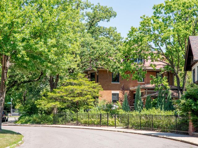 661 Fairmount Avenue, Saint Paul, MN 55105