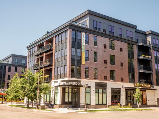 661 Fairmount Avenue, Saint Paul, MN 55105