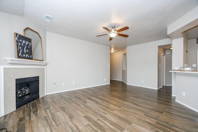 4527 Green Fawn Lane, Fresno, TX 77545