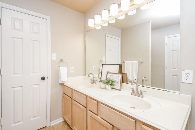 4527 Green Fawn Lane, Fresno, TX 77545