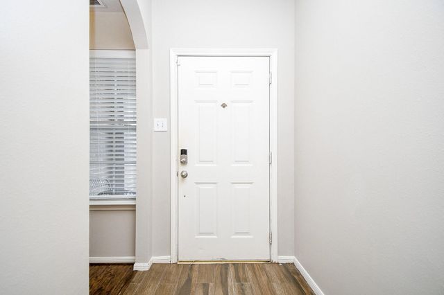 4527 Green Fawn Lane, Fresno, TX 77545