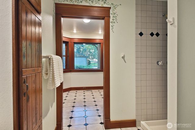 7391 Tauscher Road, Clinton, WA 98236