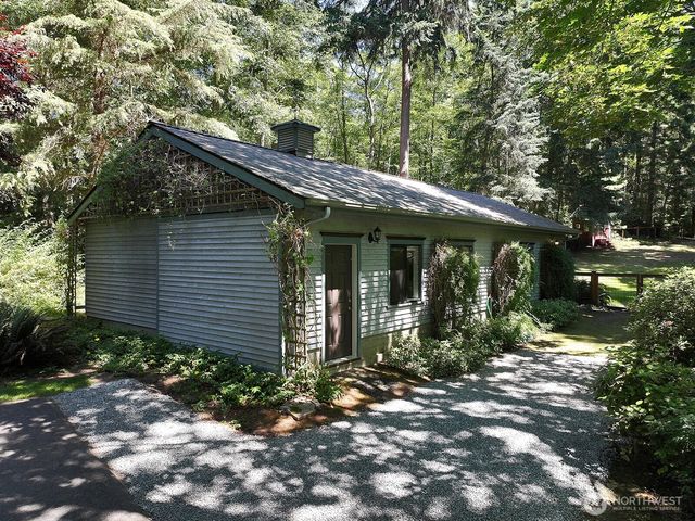 7391 Tauscher Road, Clinton, WA 98236
