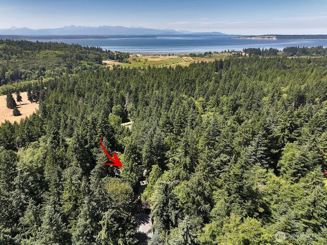7391 Tauscher Road, Clinton, WA 98236