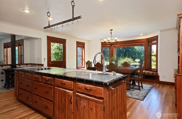 7391 Tauscher Road, Clinton, WA 98236