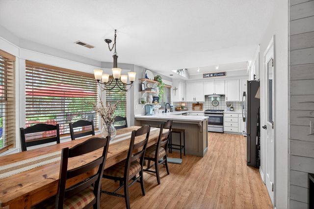 6306 Perrin Way, Carmichael, CA 95608