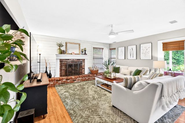 6306 Perrin Way, Carmichael, CA 95608