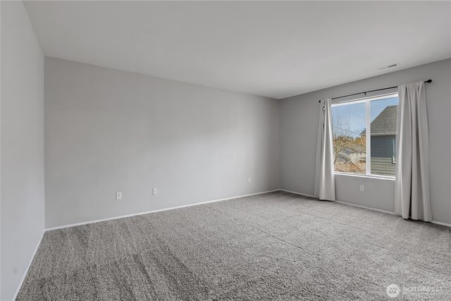 13605 116th Avenue Ct E, Puyallup, WA 98374