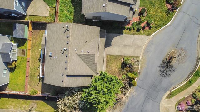 13605 116th Avenue Ct E, Puyallup, WA 98374