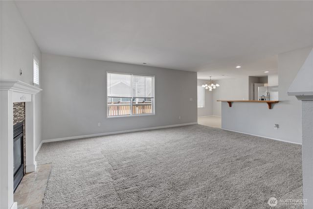 13605 116th Avenue Ct E, Puyallup, WA 98374