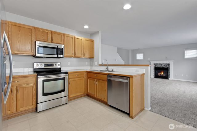 13605 116th Avenue Ct E, Puyallup, WA 98374