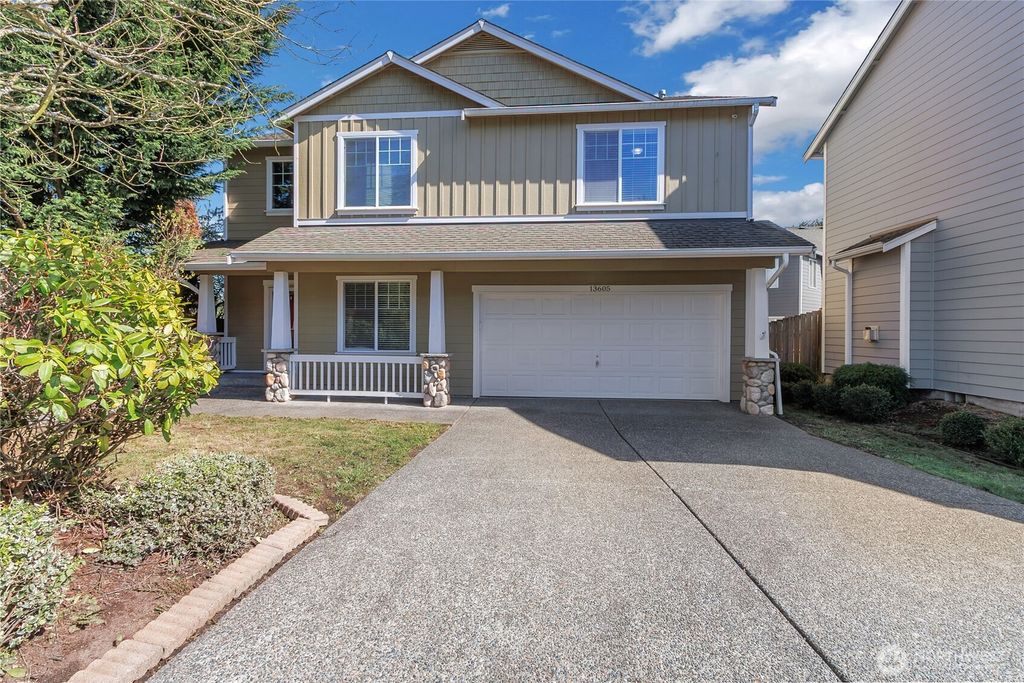13605 116th Avenue Ct E, Puyallup, WA 98374