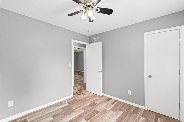 813 Ridgeview Street, Grain Valley, MO 64029