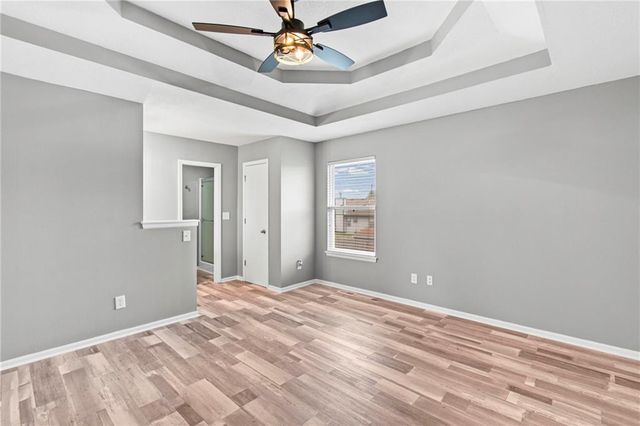 813 Ridgeview Street, Grain Valley, MO 64029