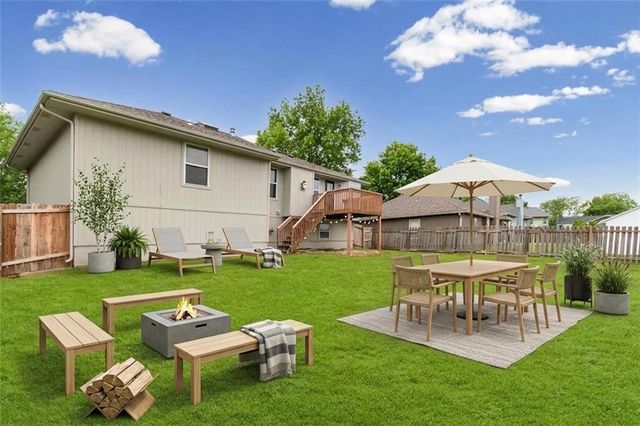 813 Ridgeview Street, Grain Valley, MO 64029