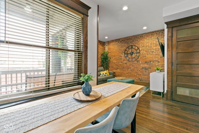 108 E Saint Clair Street E, Indianapolis, IN 46204