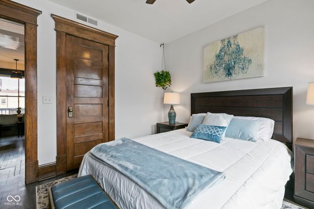 108 E Saint Clair Street E, Indianapolis, IN 46204