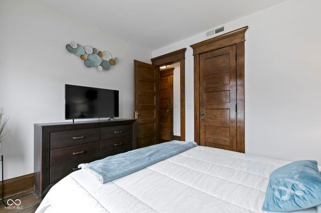 108 E Saint Clair Street E, Indianapolis, IN 46204