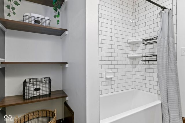 108 E Saint Clair Street E, Indianapolis, IN 46204