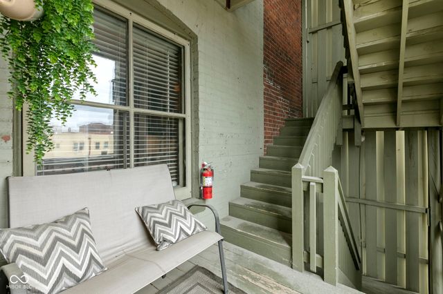 108 E Saint Clair Street E, Indianapolis, IN 46204