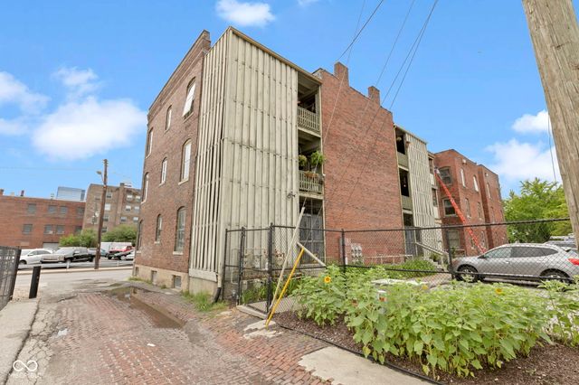 108 E Saint Clair Street E, Indianapolis, IN 46204