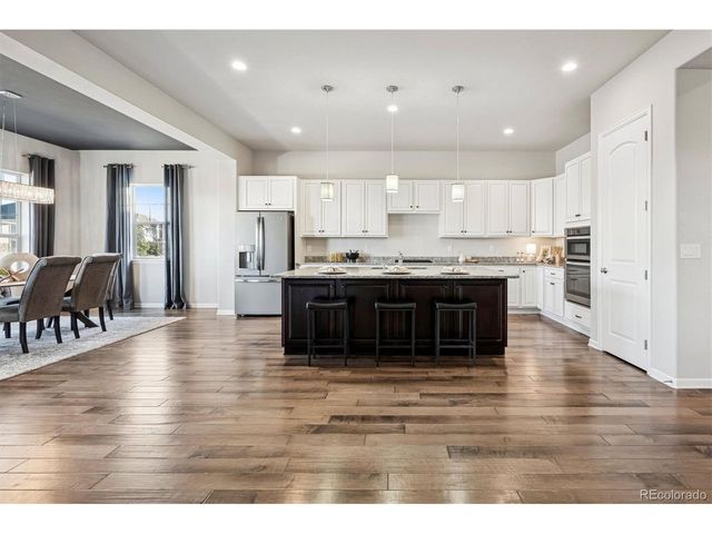 23130 E Del Norte Cir, Aurora, CO 80016