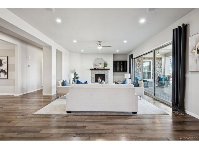 23130 E Del Norte Cir, Aurora, CO 80016